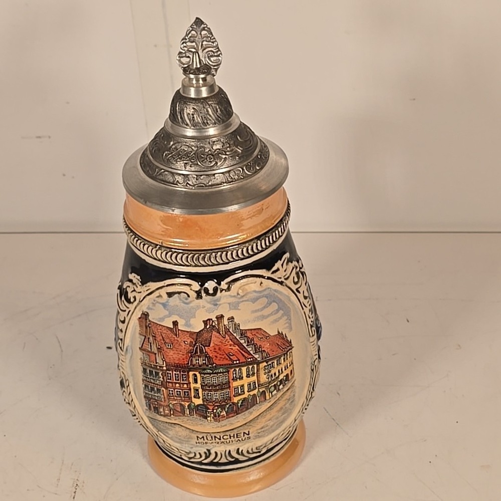 VINTAGE GERMAN LIDDED BREWERY BEER STEIN. WEST GERMANY